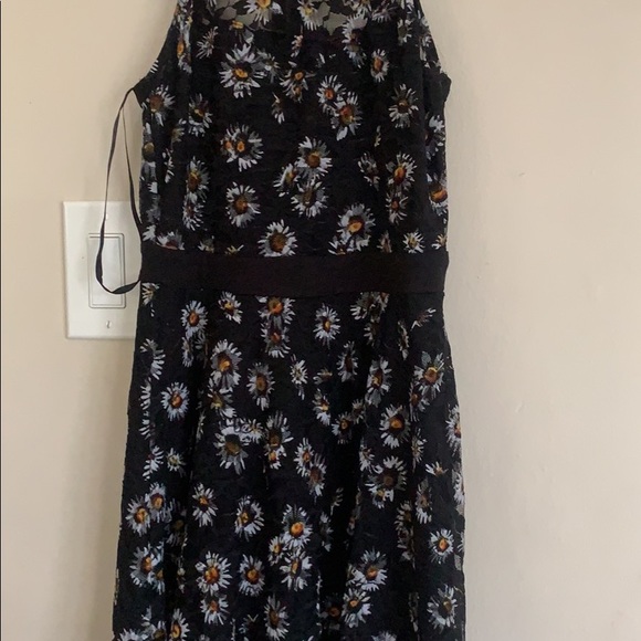 Dress 👗 - Picture 4 of 10